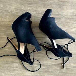 Black Aldo Pumps